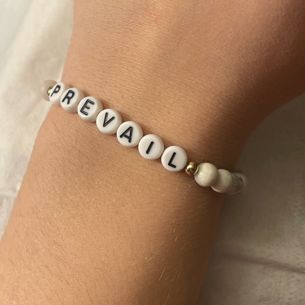 PREVAIL stone beaded bracelet